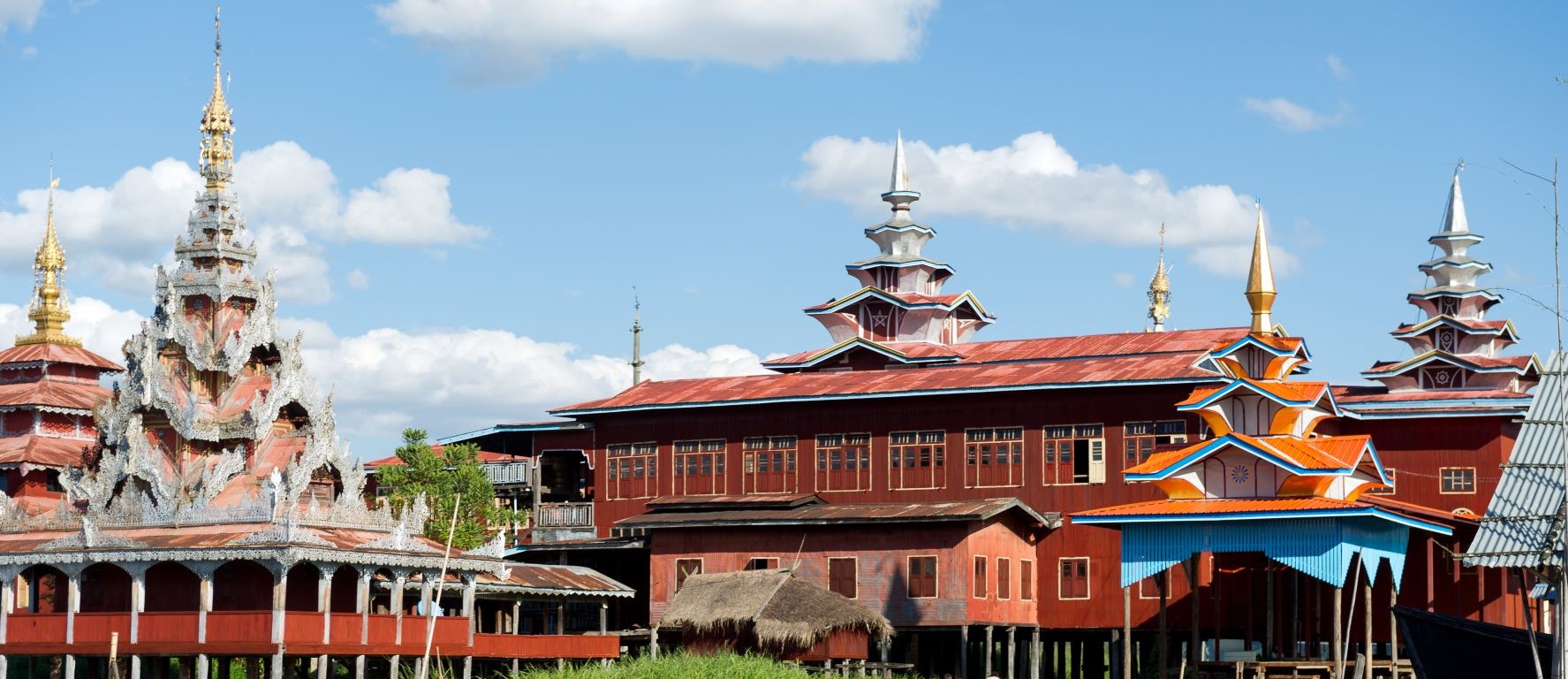 Myanmar. Inle lake. Shan state. Transportation by boat in floating village Shan