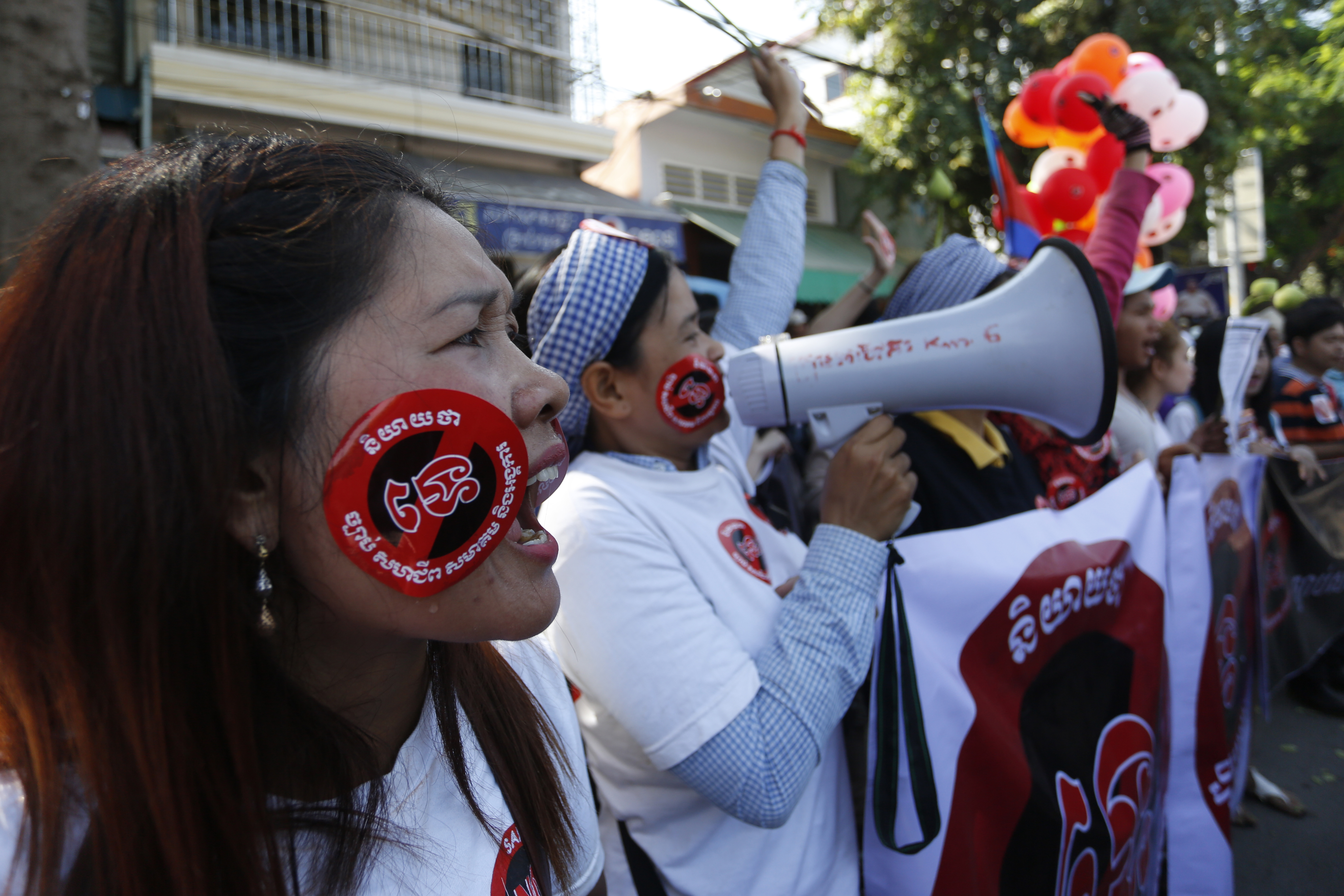 Women protest against new law in Cambodia. Photo: Siv Channa/The Cambodia Daily